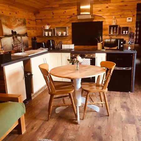 Sunset Cabin Mold Εξωτερικό φωτογραφία